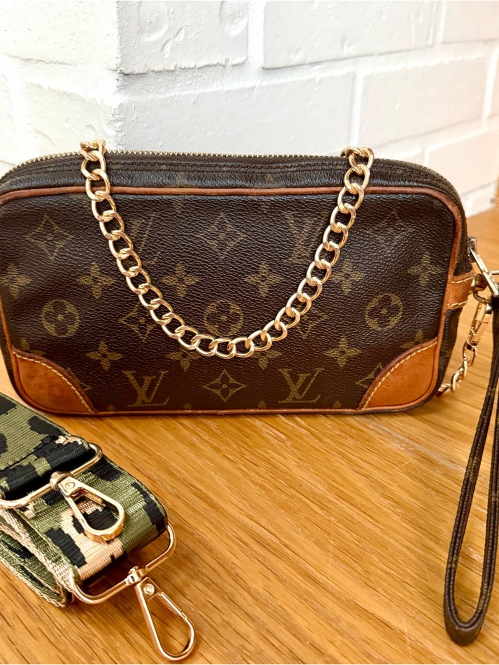 Louis Vuitton Authentic Vintage Marly Dragonne PM Clutch / Crossbody - Picture 2 of 15